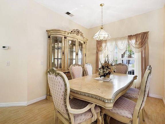 5th image of 5308 Coral Vine Ln