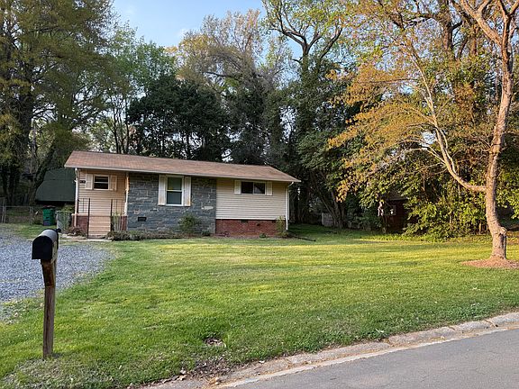 3rd image of 5124 Queen Anne Rd