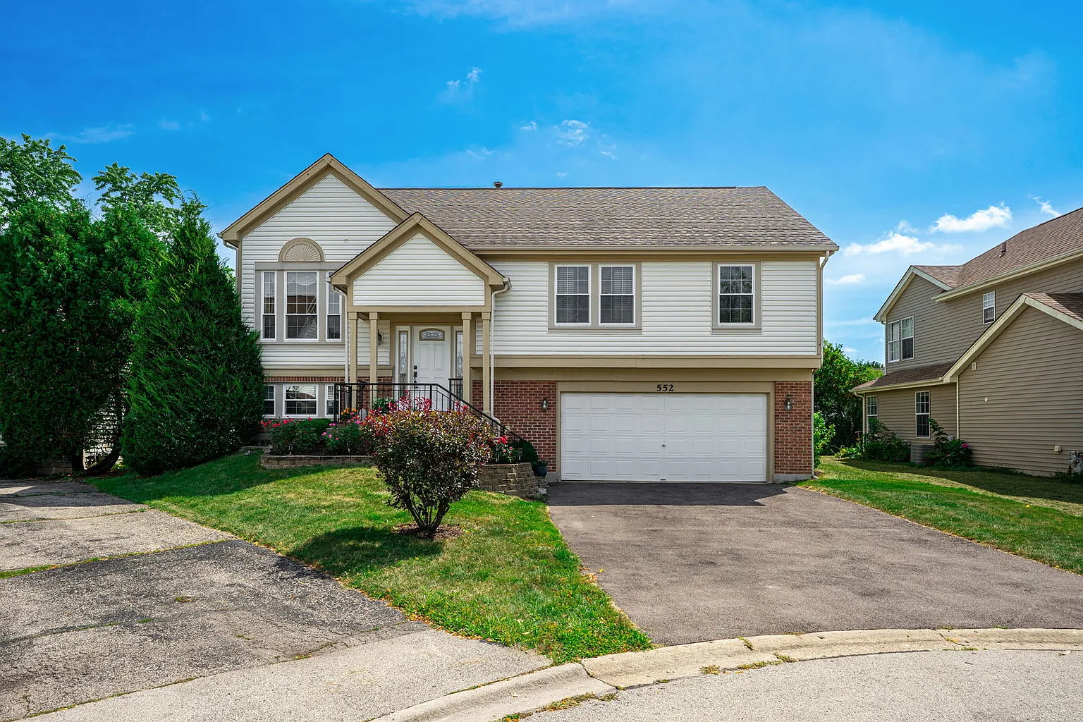 552 Garland Ct photo 1