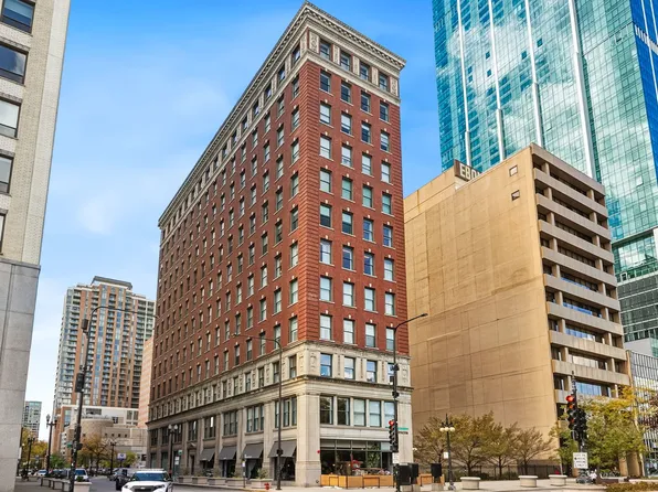888 S Michigan Ave Unit 401, Chicago, IL 60605