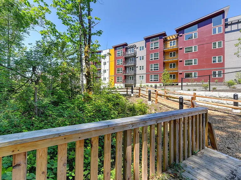 Avaya Ridge Apartments — Photo 32