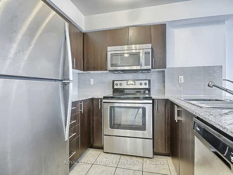 1410 Dupont St #2002 — Photo 6