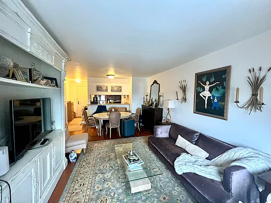 Rented by Nolita Group | media 12