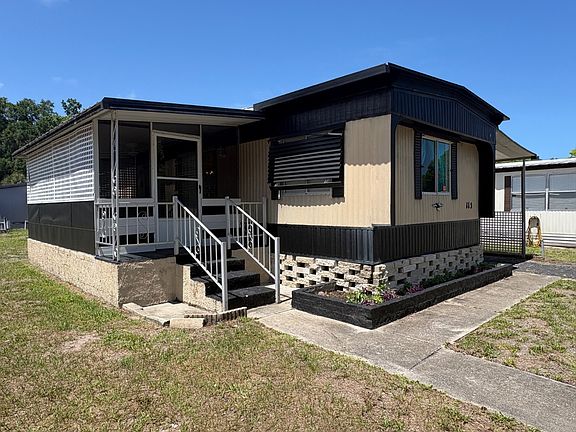 2nd image of 115 Fall Dr