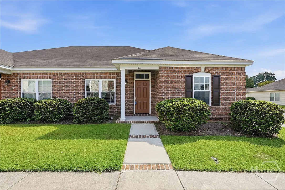 401 Olde Ivey Sq — Photo 1