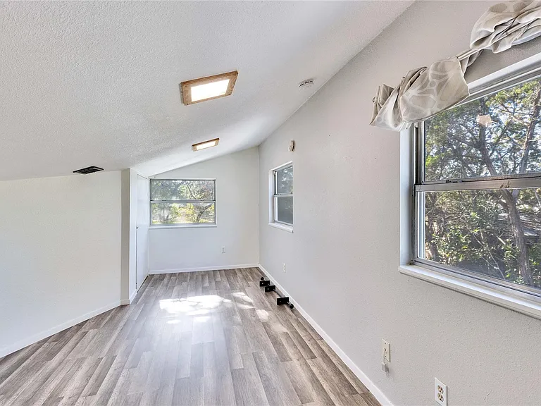16213 Monks Mountain Dr — Photo 16