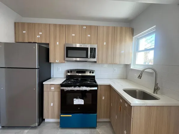 718 Rosedale Ave #3, Bronx, NY 10473