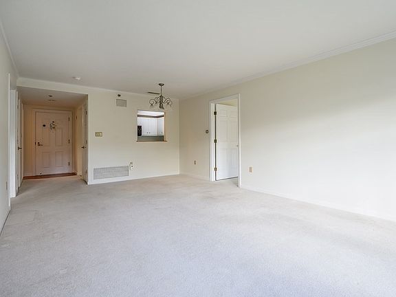 5th image of 3105 Heatherwood Unit 3105