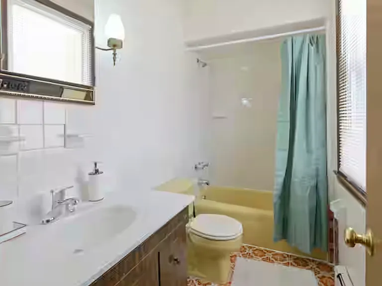323 Hoboken Rd #1 — Photo 8