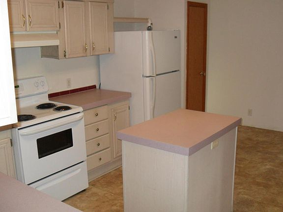 5th image of 8505 NW 15th Ave