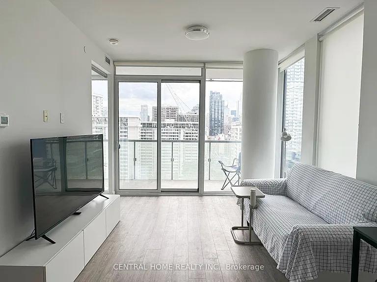 28 Wellesley St E #1602 — Photo 5