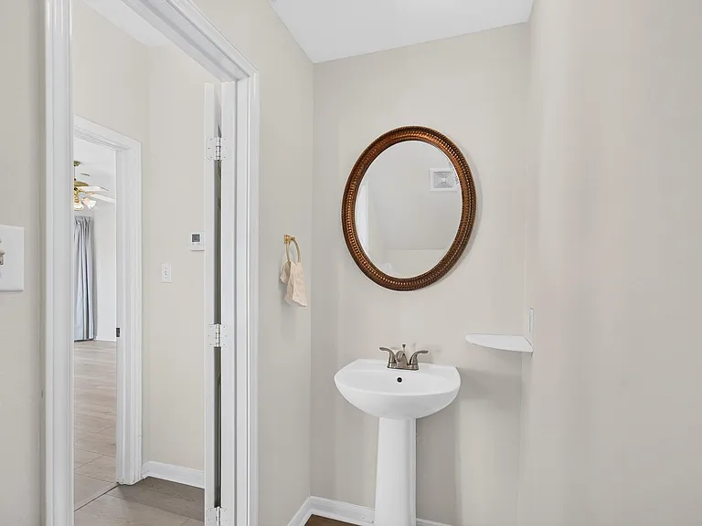 1727 Emma Cove Ct — Photo 18
