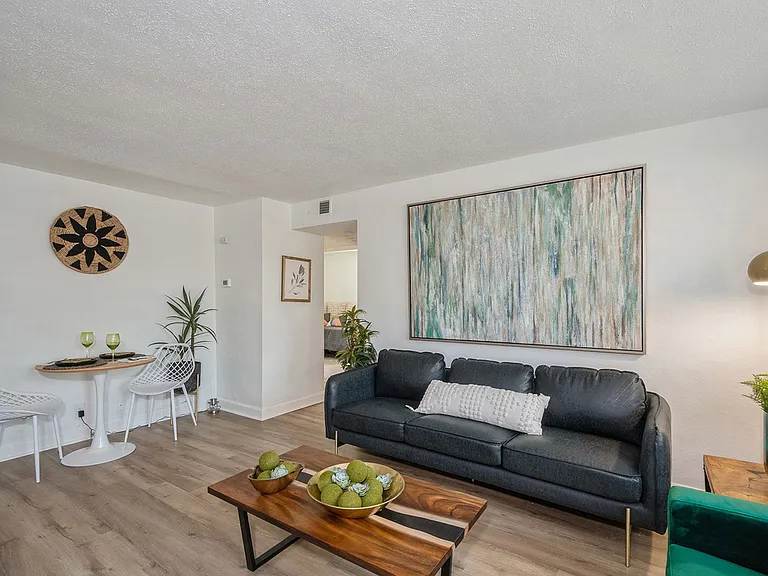 Brickline Apartments — Photo 24