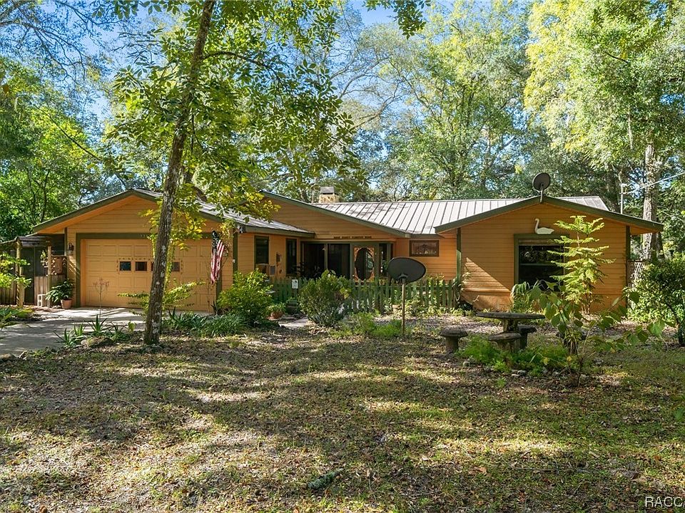 1st image of 7764 S Four Oaks Dr