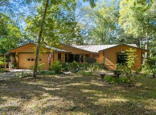 7764 S Four Oaks Dr, Floral City, FL 34436