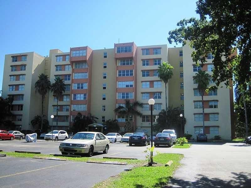 1st image of 9001 SW 77th Ave APT C204