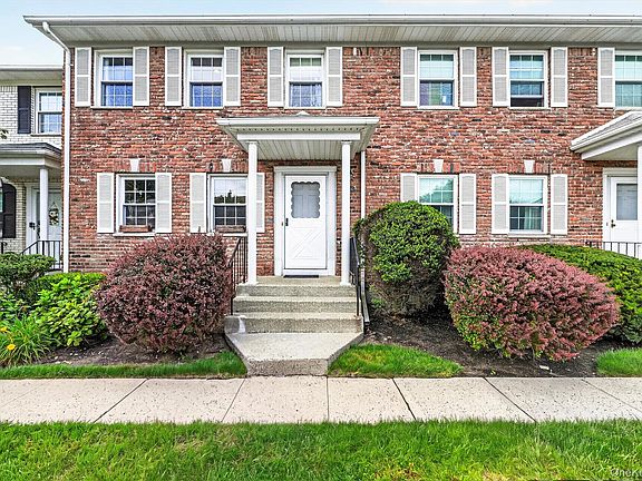 2nd image of 600 Mohawk Court