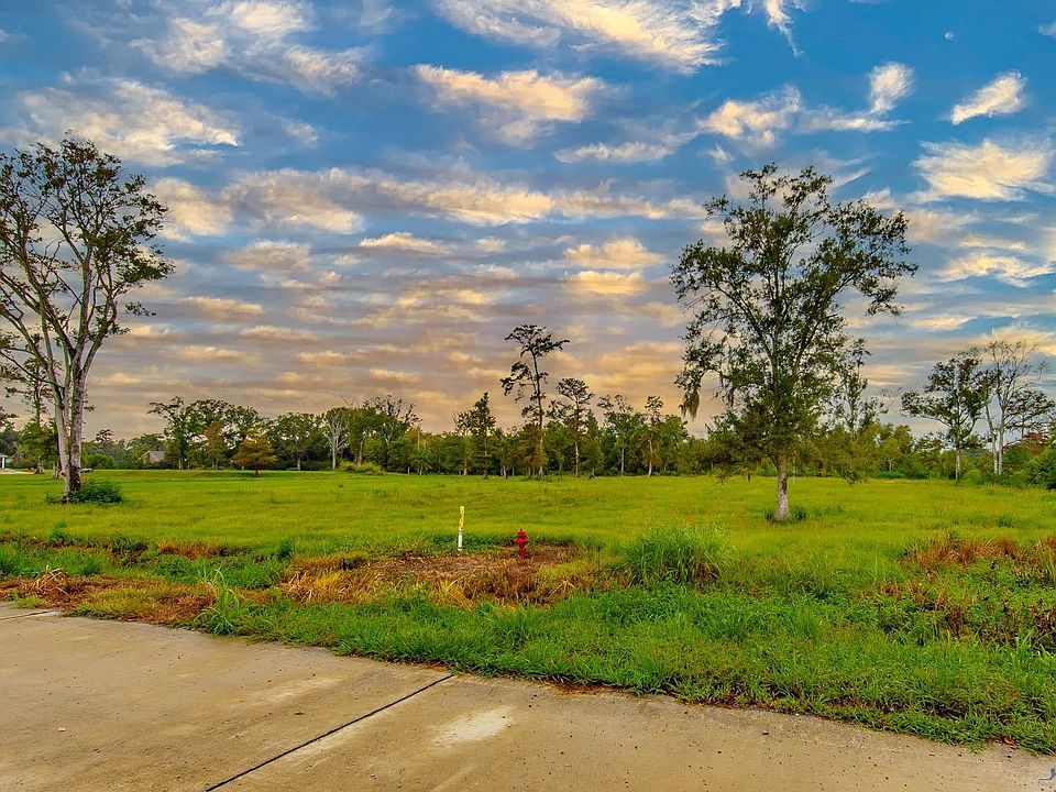 1st image of 279 Chisholm Trl