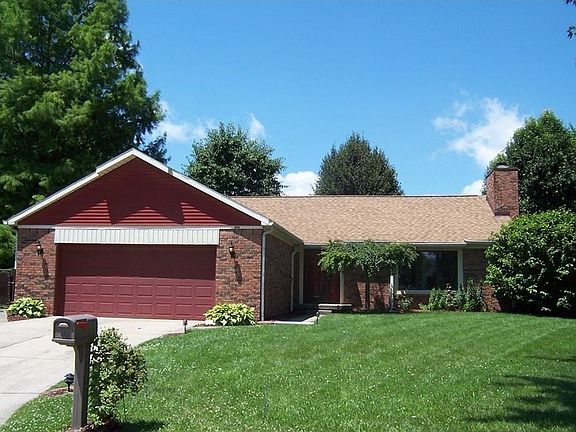 2nd image of 806 Blue Oak Ln