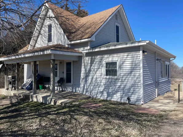 290 281st Hwy, Red Cloud, NE 68970