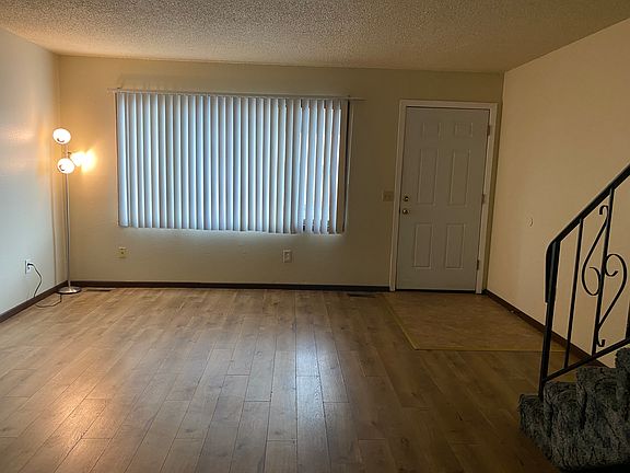 3rd image of 924 E 79th Ave #6