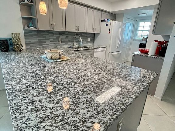 4th image of 4100 Ocean Beach Blvd APT 404