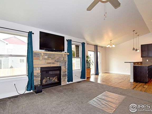 4th image of 2622 Wharf St