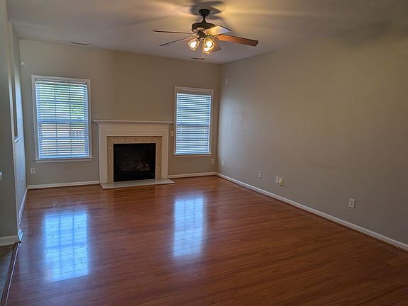 5th image of 1552 Moss Creek Dr