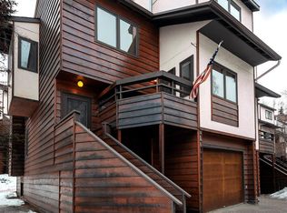 6722 Lunar Dr #1, Anchorage, AK 99504