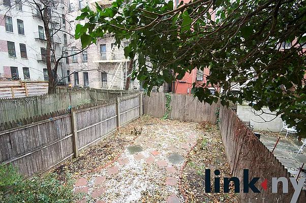 Rented by Link NY Realty | media 11