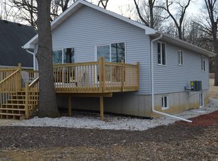 32 Magnolia Dr, Putnam, IL 61560