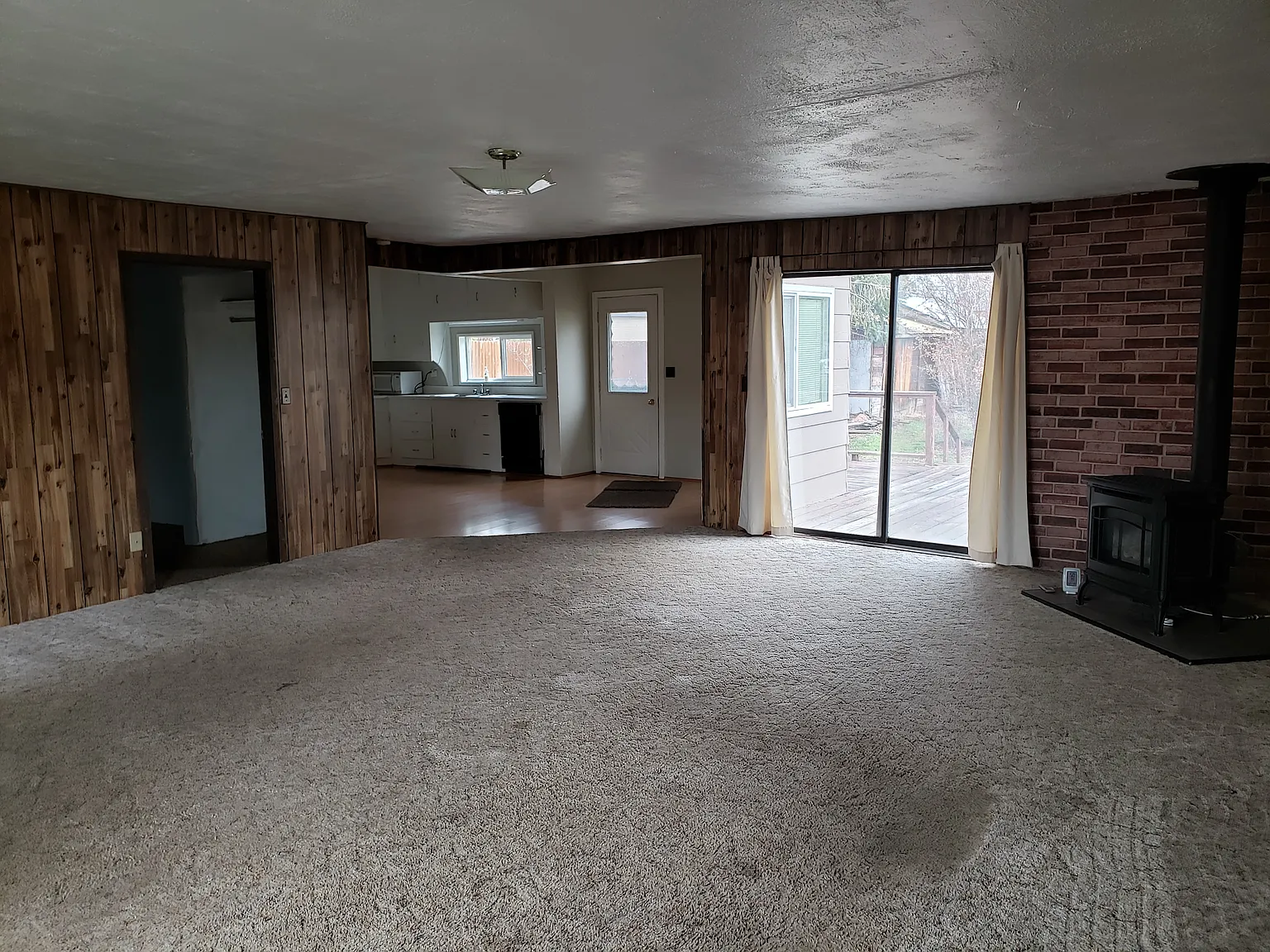 2 bed, 1194 sqft, $975 — Photo 1