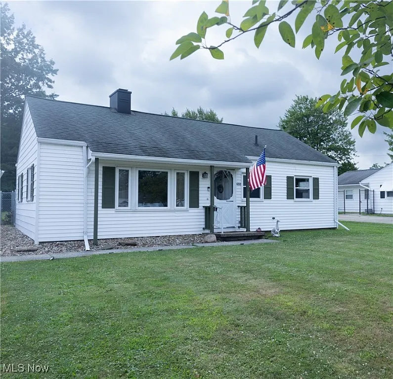 632 Cedar St photo 1