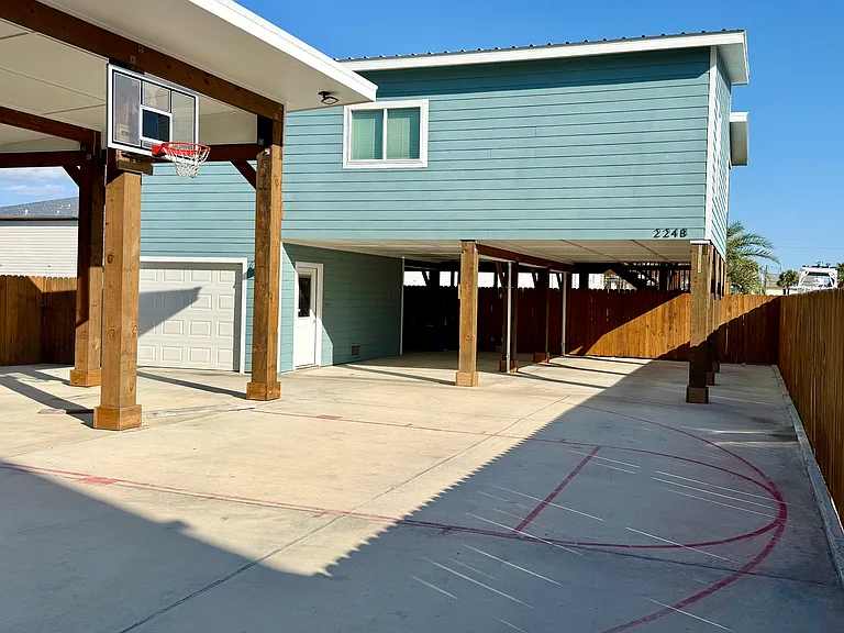 224 W Oaks Ave #B — Photo 8