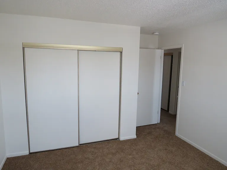 5402-5428 Weaver Rd — Photo 8