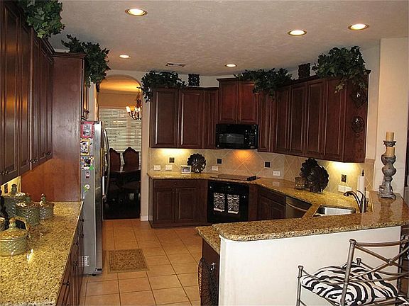 4th image of 13614 Cotton Wood Dr