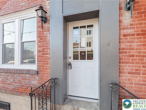 4th image of 25 W Coal St