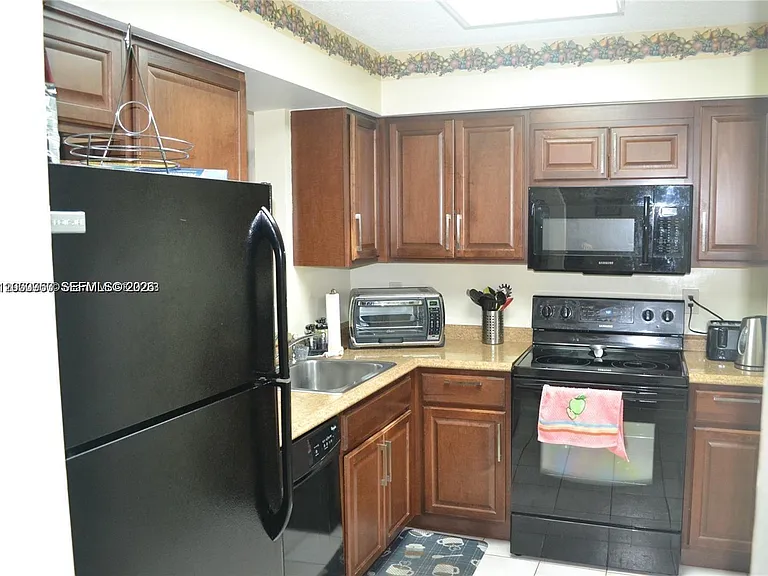 480 NW 76th Ave #105 — Photo 2
