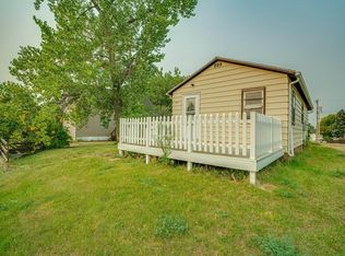 214 N 6th St, New Salem, ND 58563