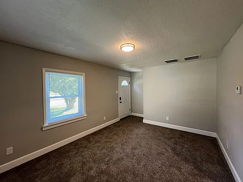 529 Rosewood Ave Photo 1