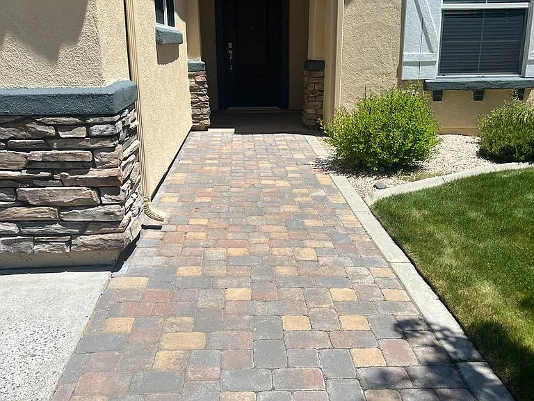 1790 Trailcreek Way — Photo 2