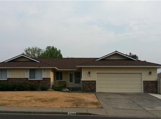 2768 Donnalee Dr, Medford, OR 97504