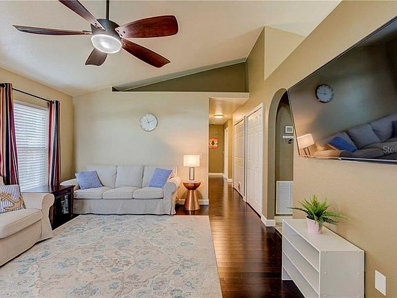 3rd image of 4137 Stonefield Dr