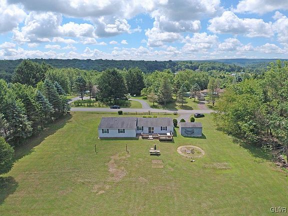 5th image of 290 Chestnut Dr N