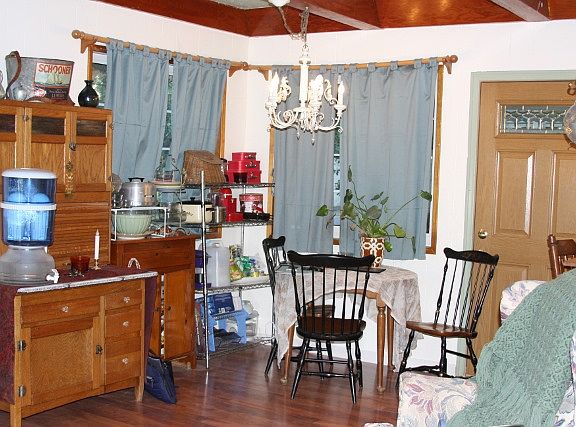 4th image of 752 Forest Shade Dr