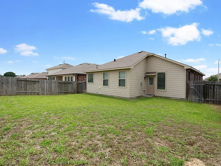 5126 Chester Springs Ln — Photo 22