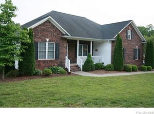 2005 Alton Ct, Lowell, NC 28098