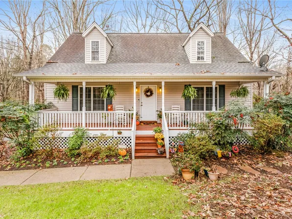 2000 Ridgeview Ln, Seneca, SC 29678