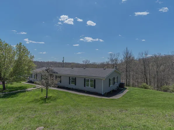 692 Barker Rd, California, KY 41007