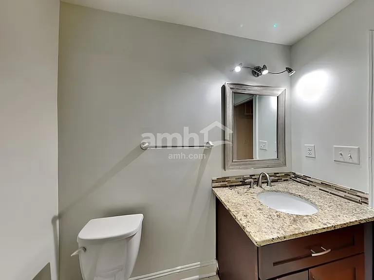 5823 Parkstone Dr — Photo 19